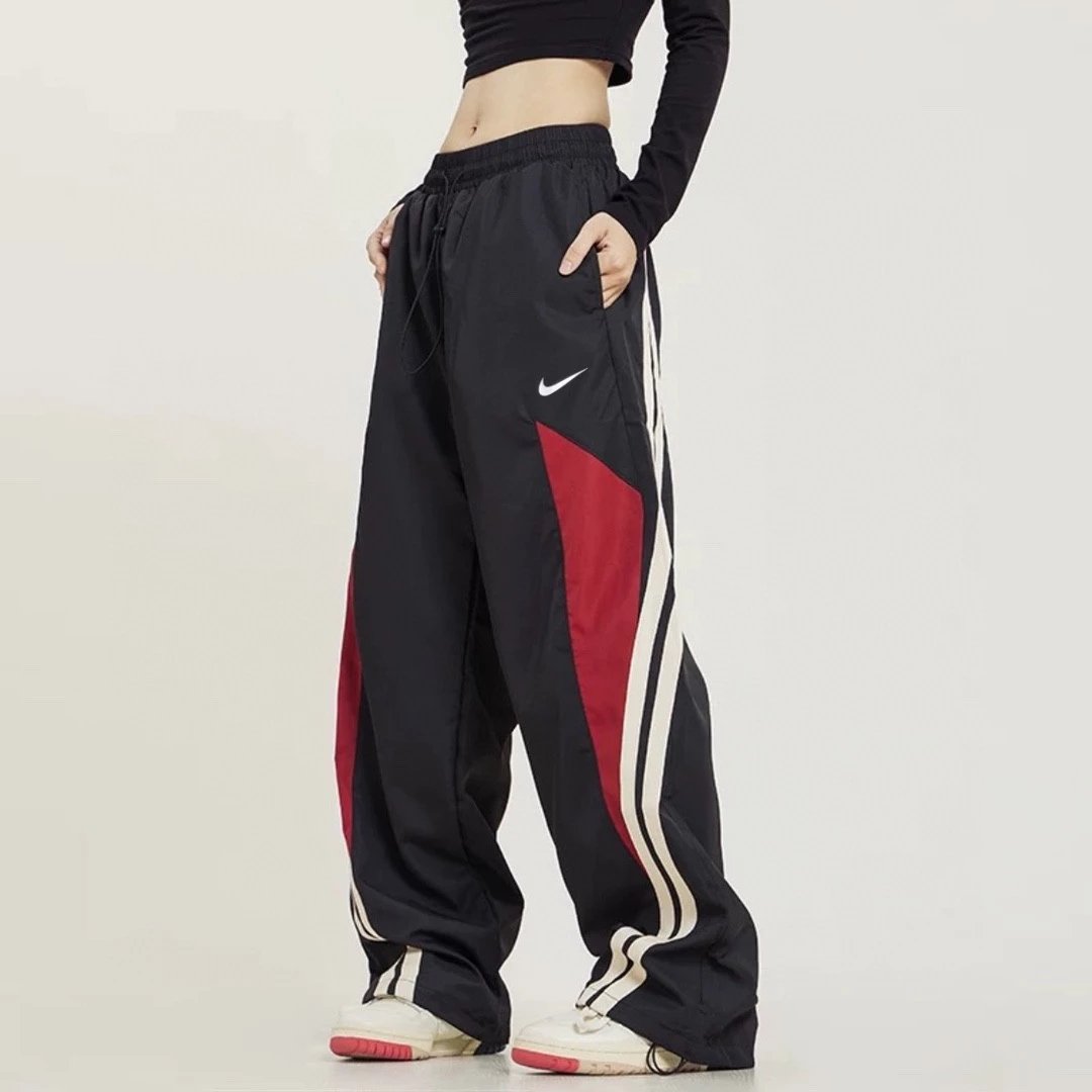 Nike Color-Block Baggy Pants