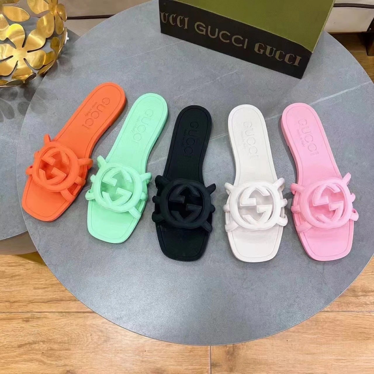 Gucci Interlocking G