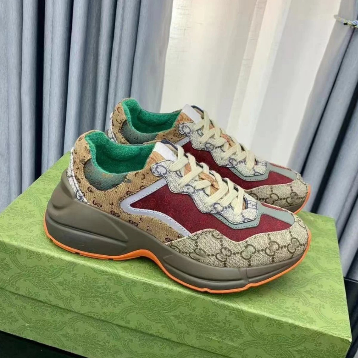 Gucci GG Supreme qc 1
