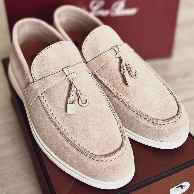Loro Piana Summer Charms Walk qc 1