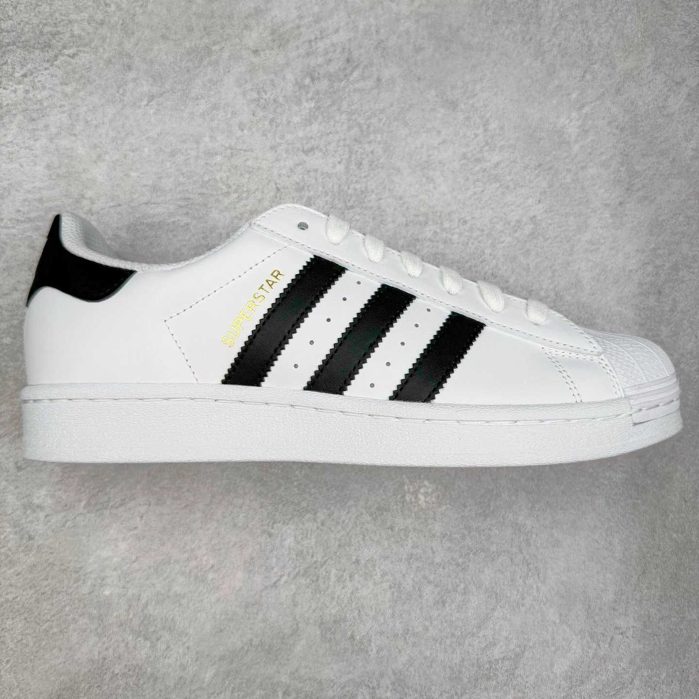 Adidas Superstar II Sneakers