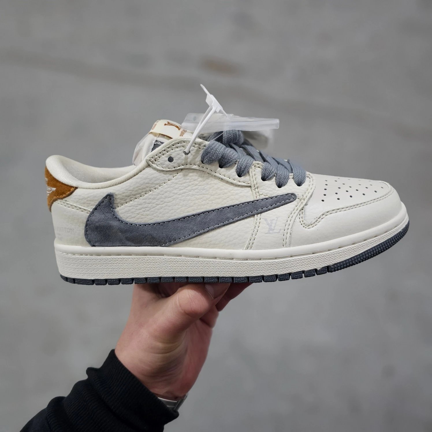 Nike Travis Scott x Air Jordan 1 Low qc 4