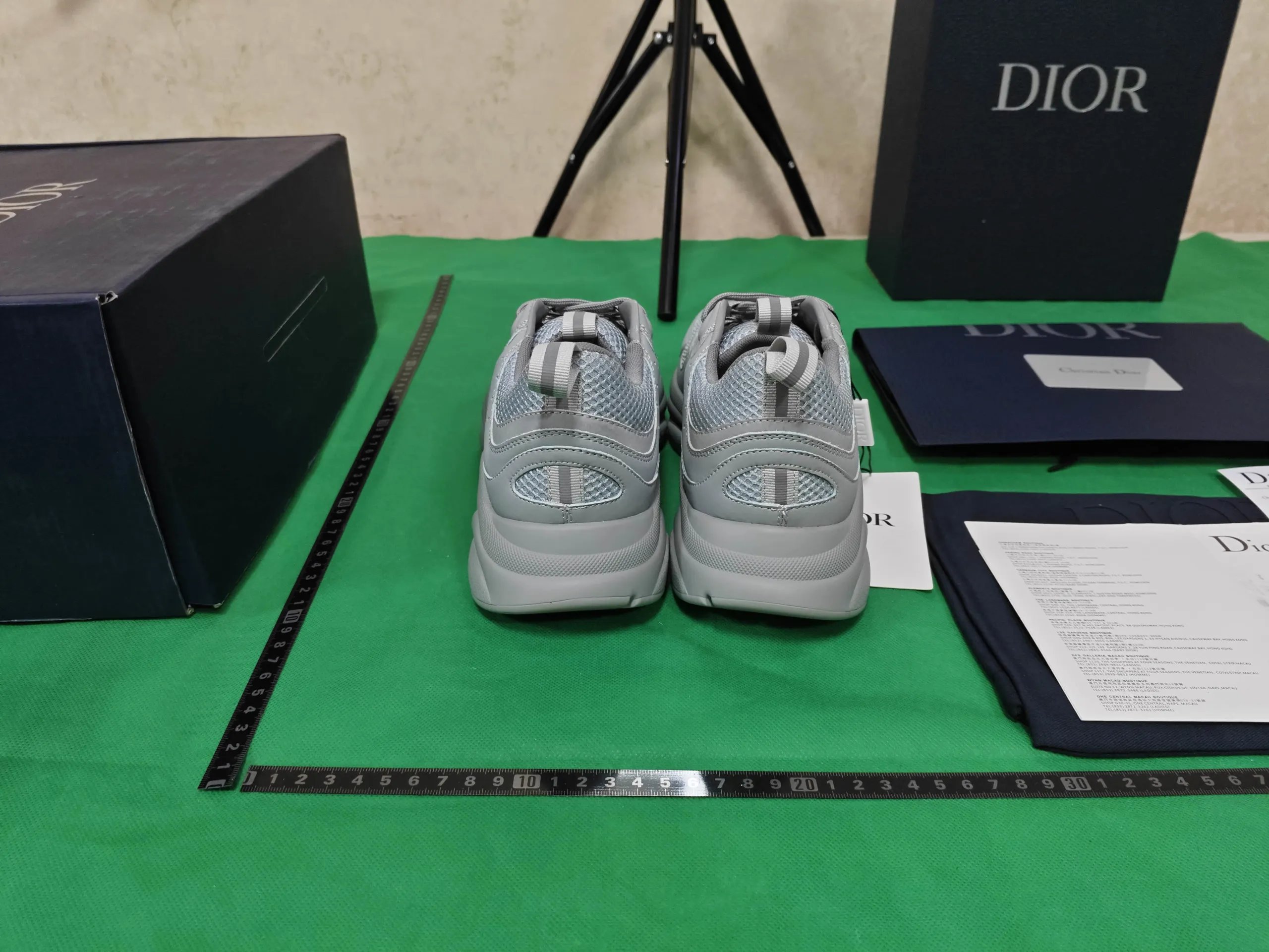 Dior B30 qc 4