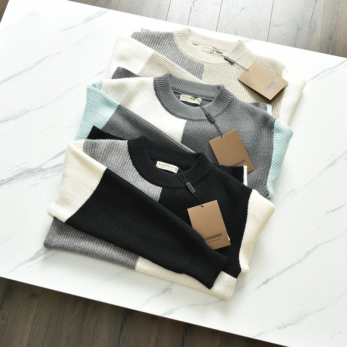 Burberry color-blocked sweater qc 8