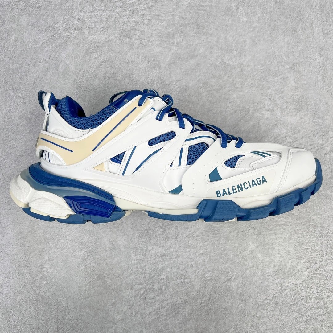 Balenciaga  Track  04 qc 5