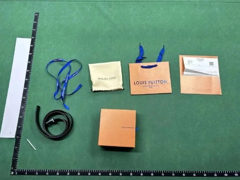 Louis Vuitton LV Initiales 40mm Reversible Belts qc 1