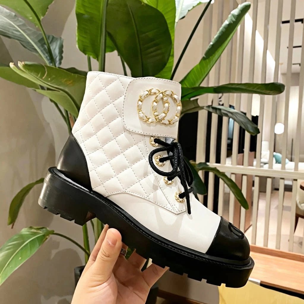 Chanel 2021 Interlocking CC Logo Combat Boots qc 3