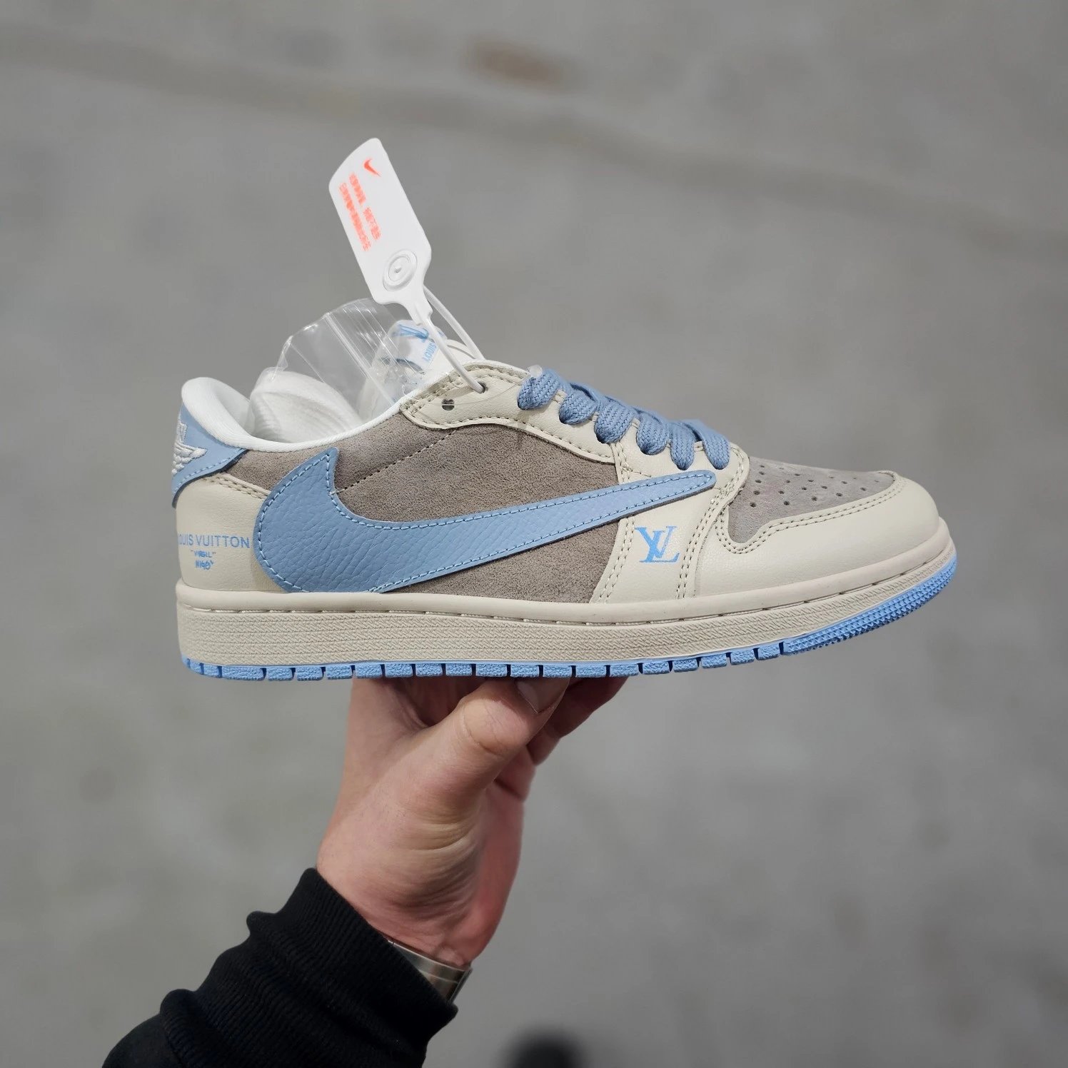 Nike Travis Scott x Air Jordan 1 Low qc 3