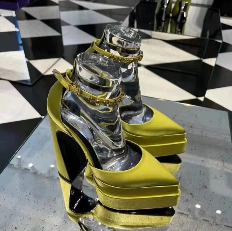 Versace Medusa Aevitas qc 3