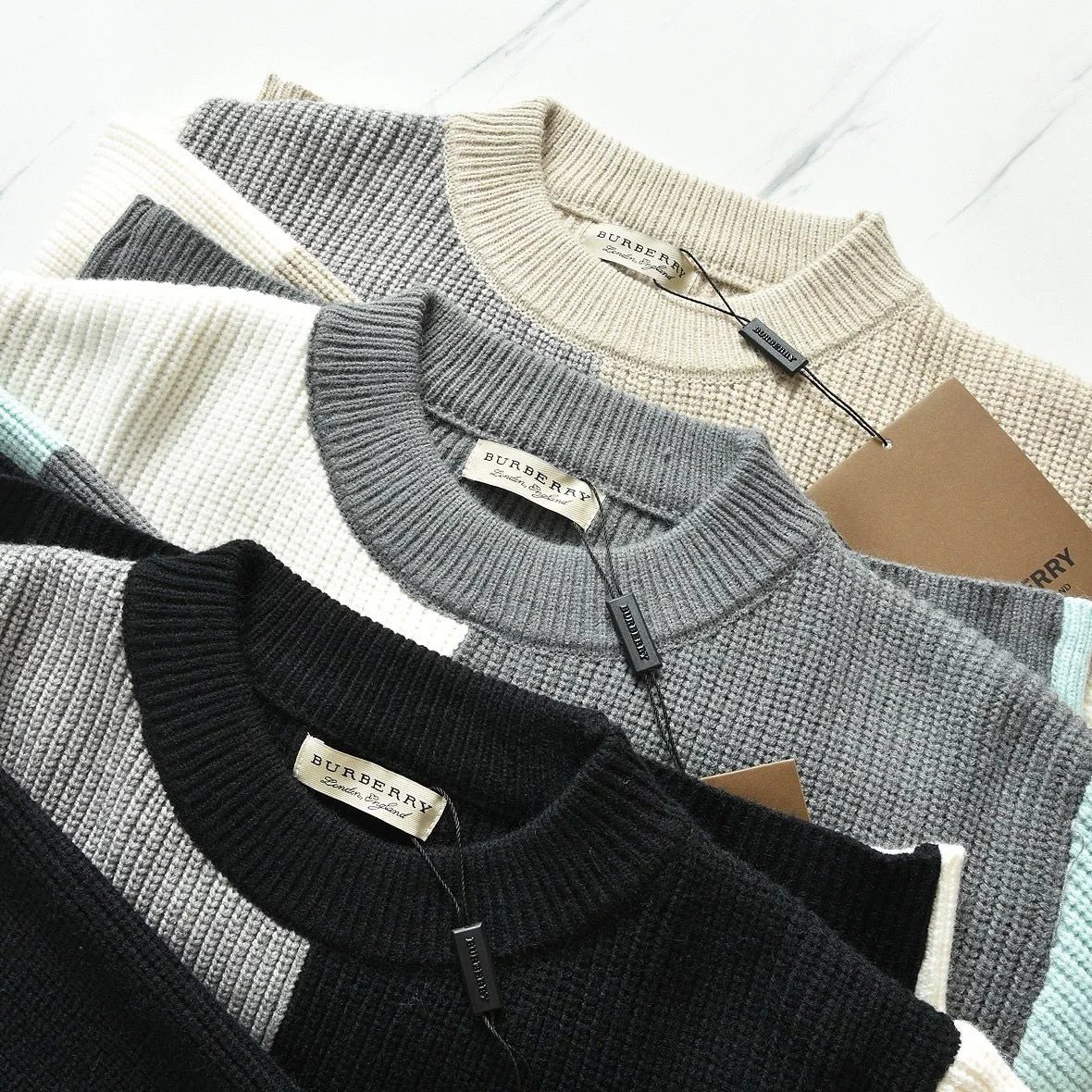 Burberry color-blocked sweater qc 4