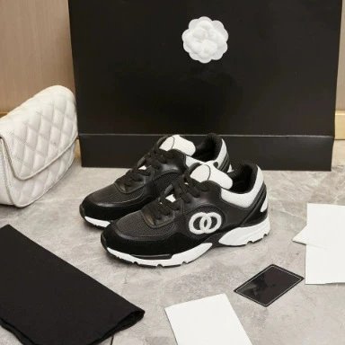 CHANEL Pre-Owned CC Suede Panelled Sneakers qc 2