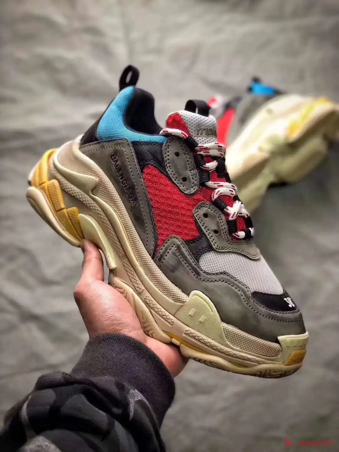 Balenciaga Triple S qc 8