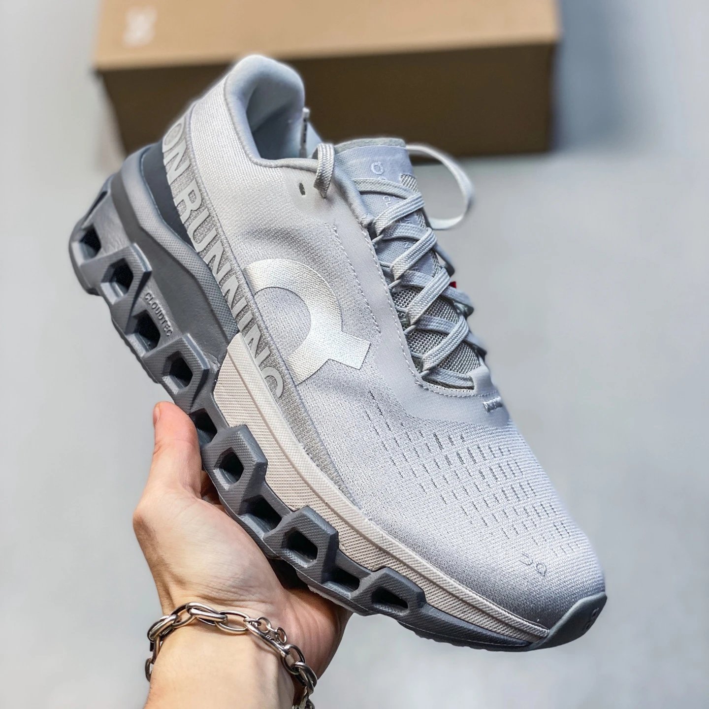 On Running Cloudmonster 2 qc 3