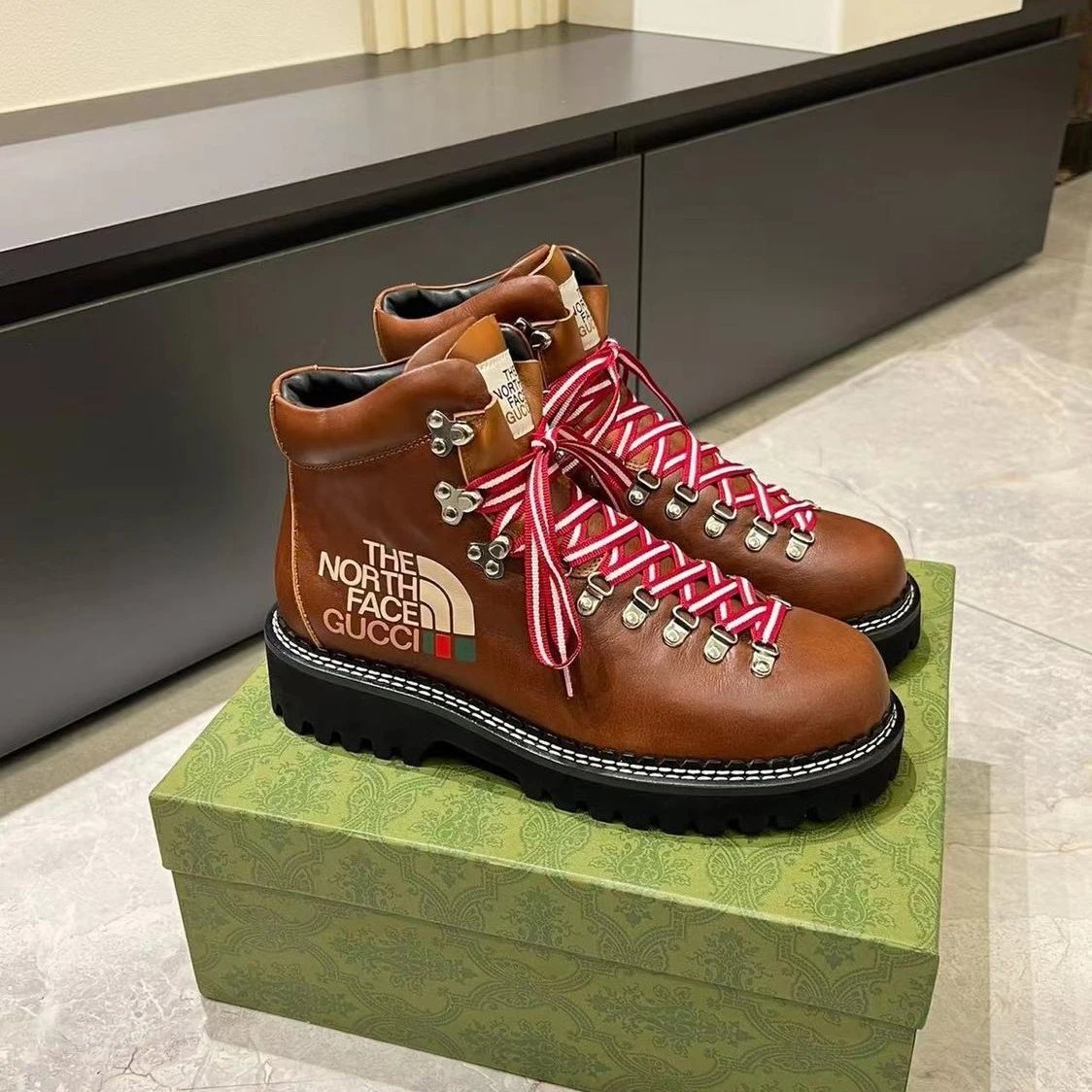 Gucci x The North Face Hiking Boots qc 1