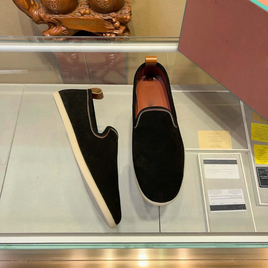 Loro Piana ummer Walk qc 1