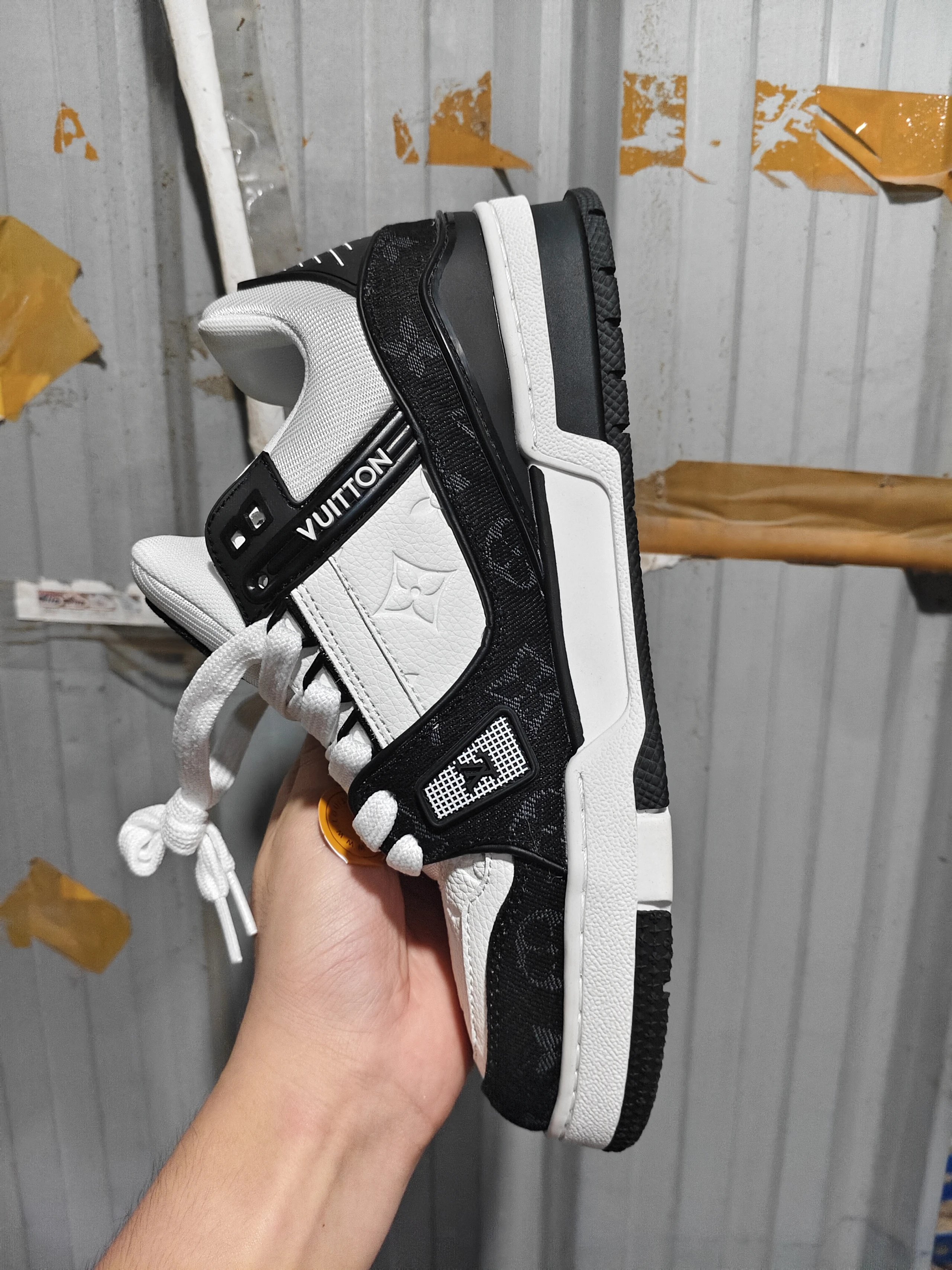 Louis Vuitton  Trainer Ultra-Low Promotional Styles qc 2