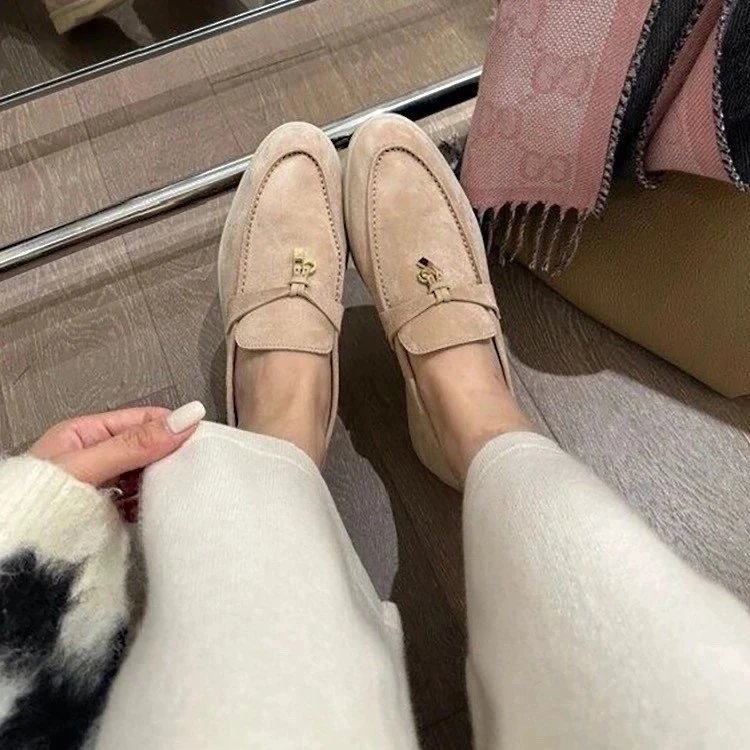 Loro Piana Summer Charms Walk qc 1