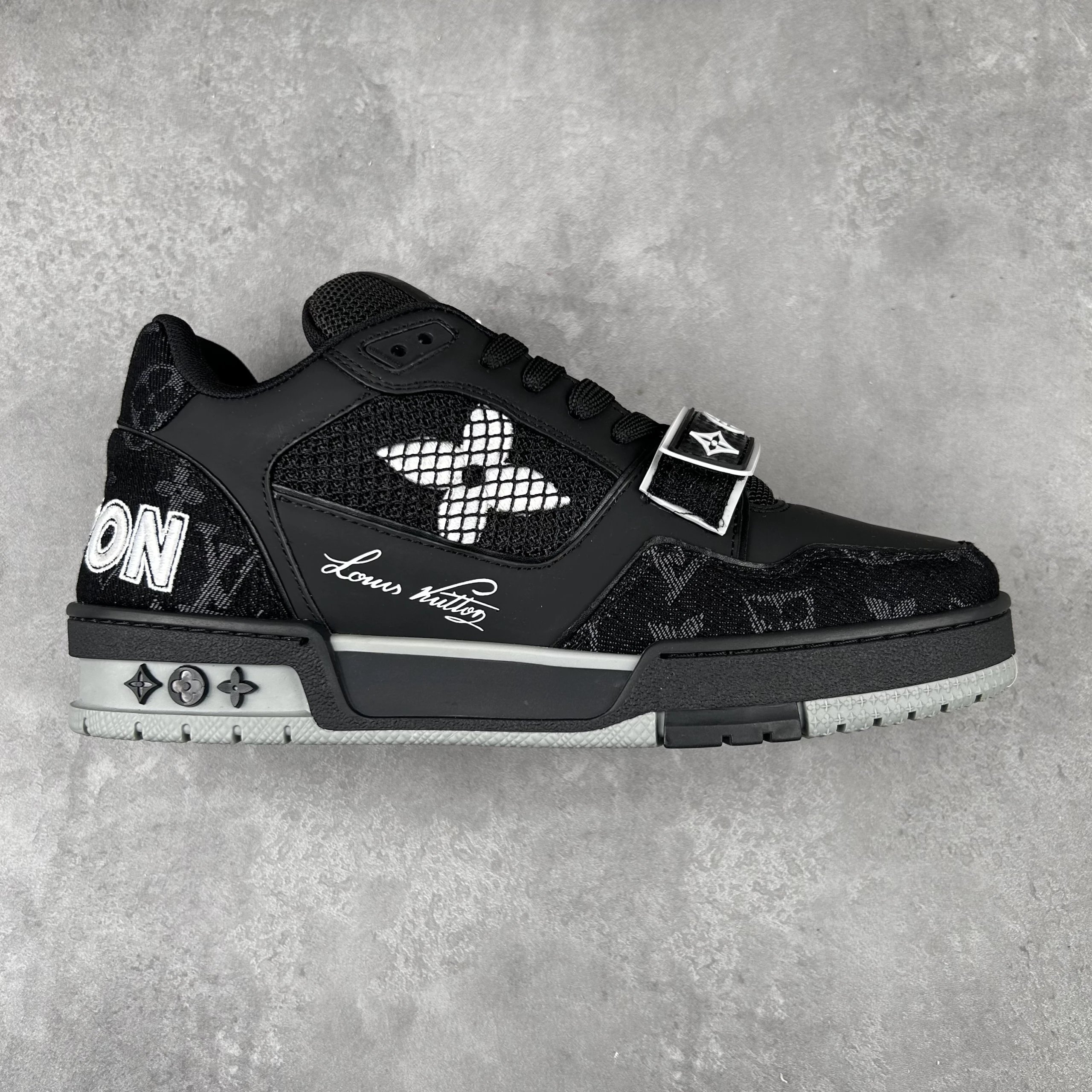 Louis Vuitton Trainer Velcro Strap qc 9