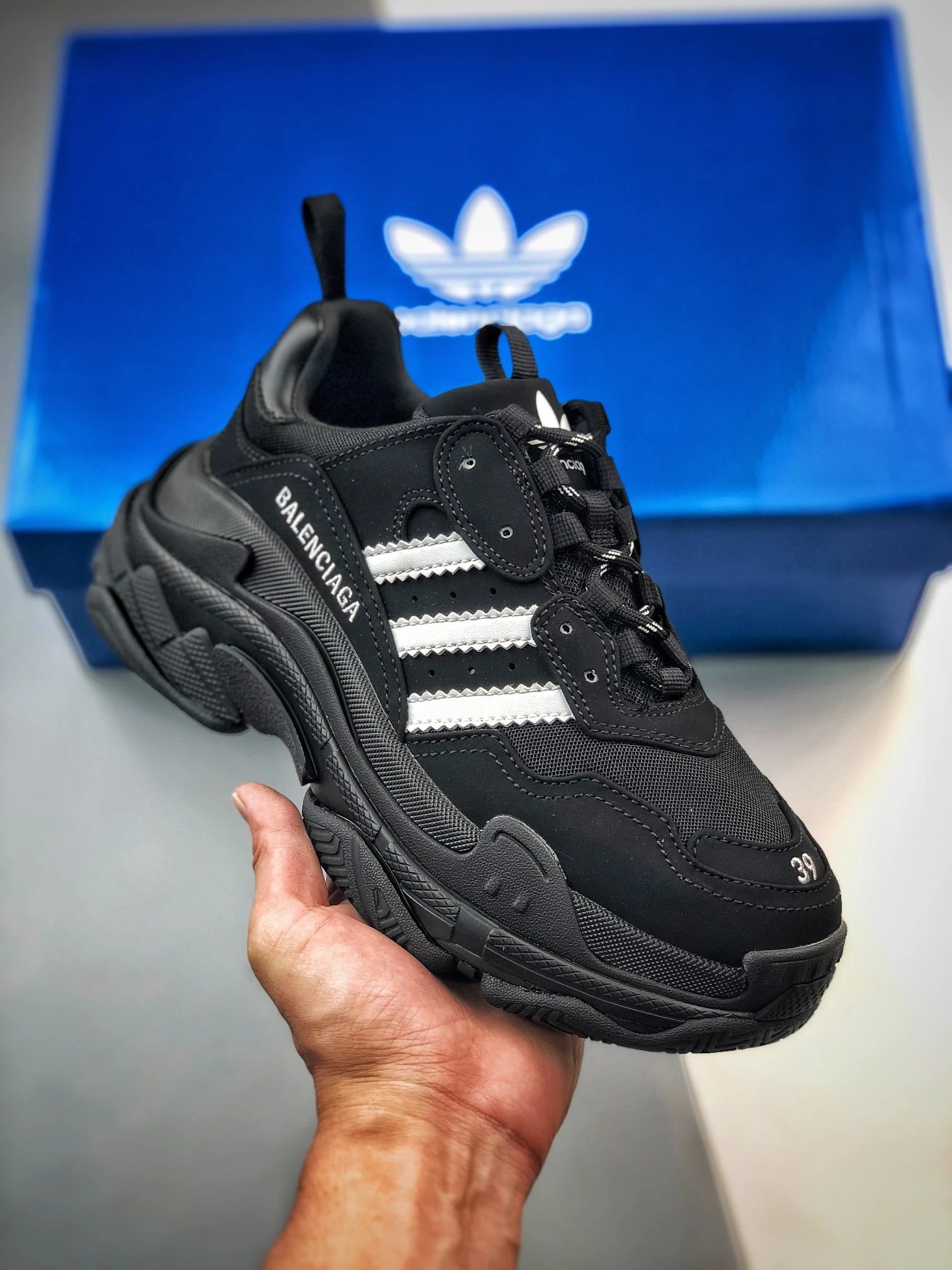 Balenciaga & Adidas  Triple S qc 1