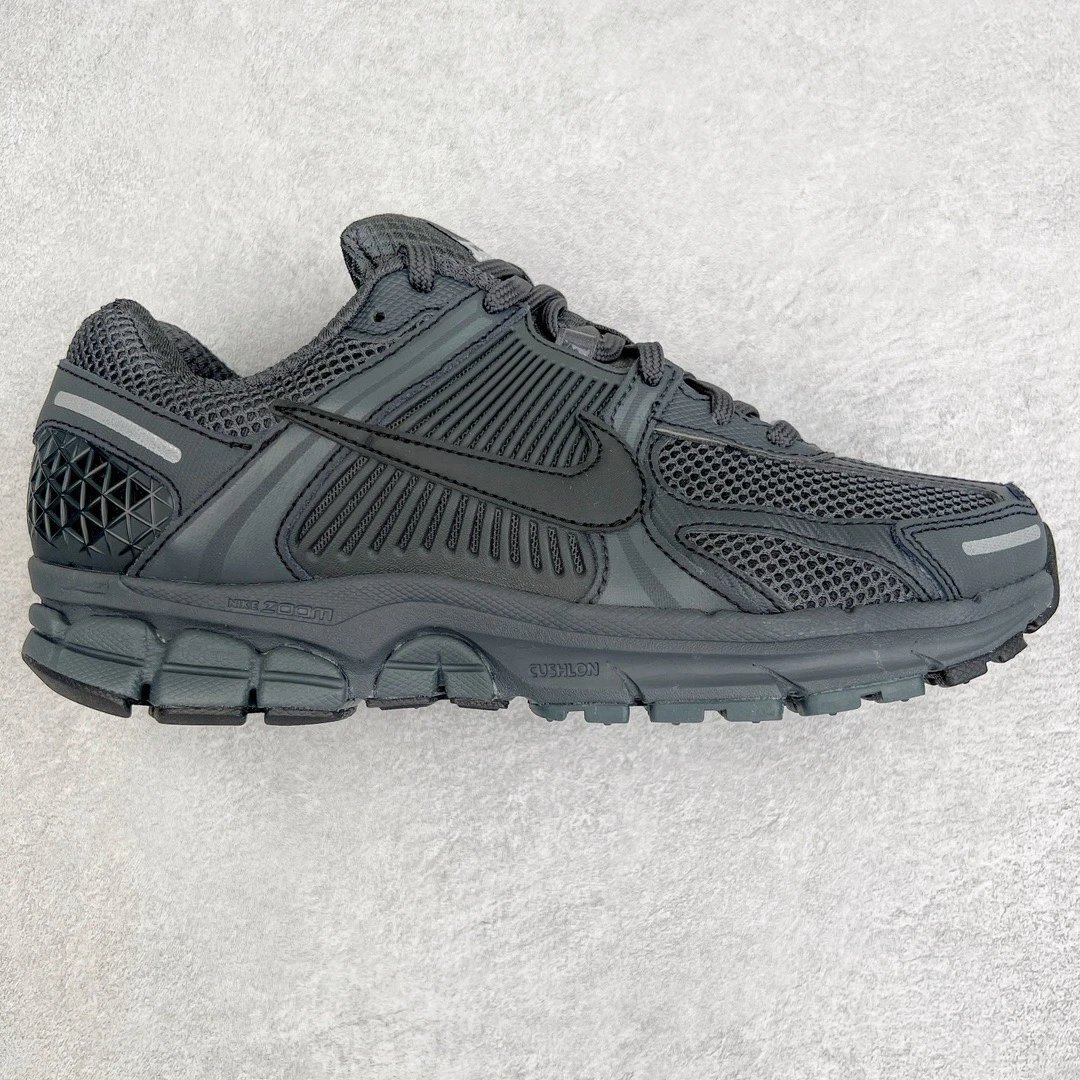 Nike Zoom Vomero 5 qc 8