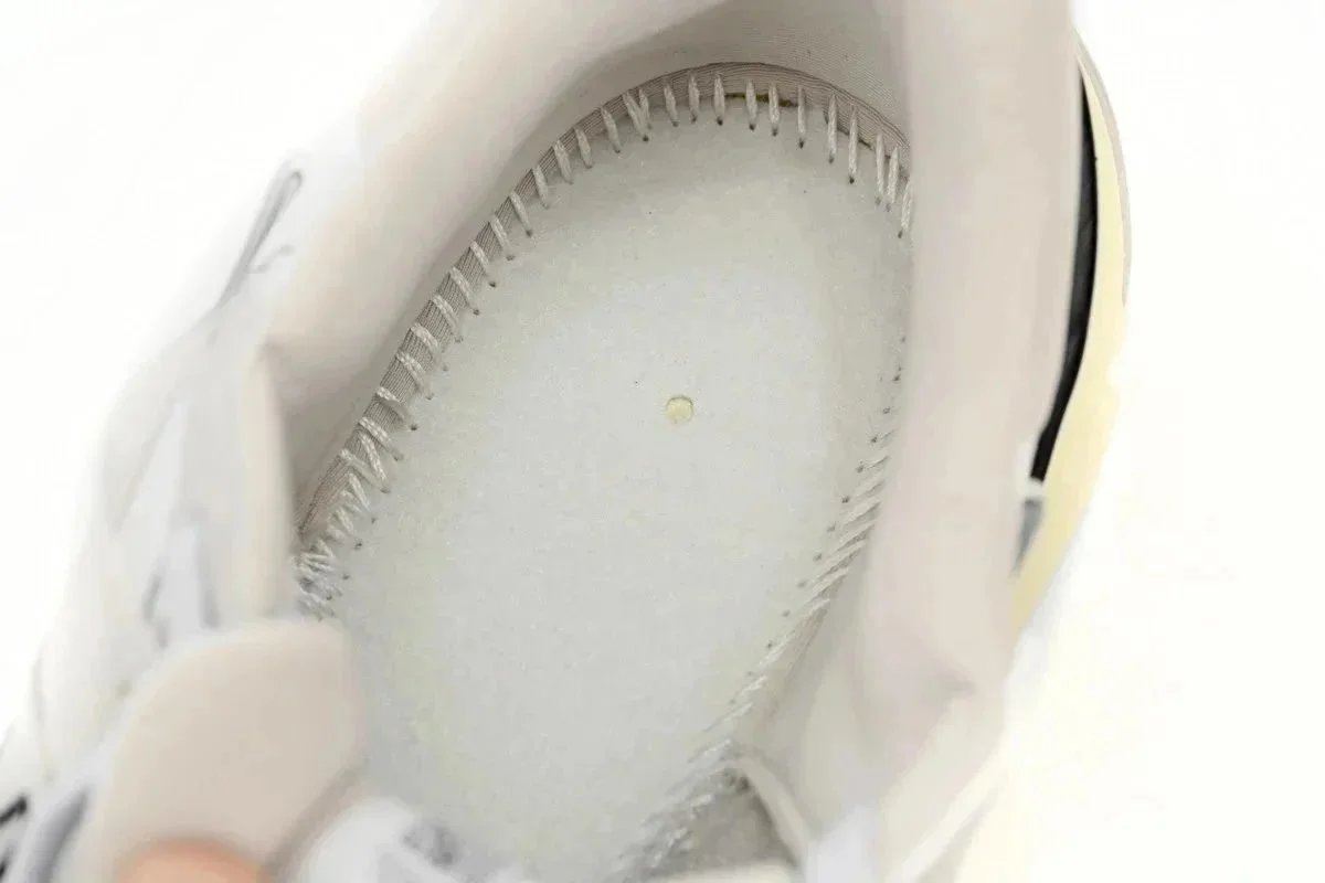 Nike V2K Run qc 4