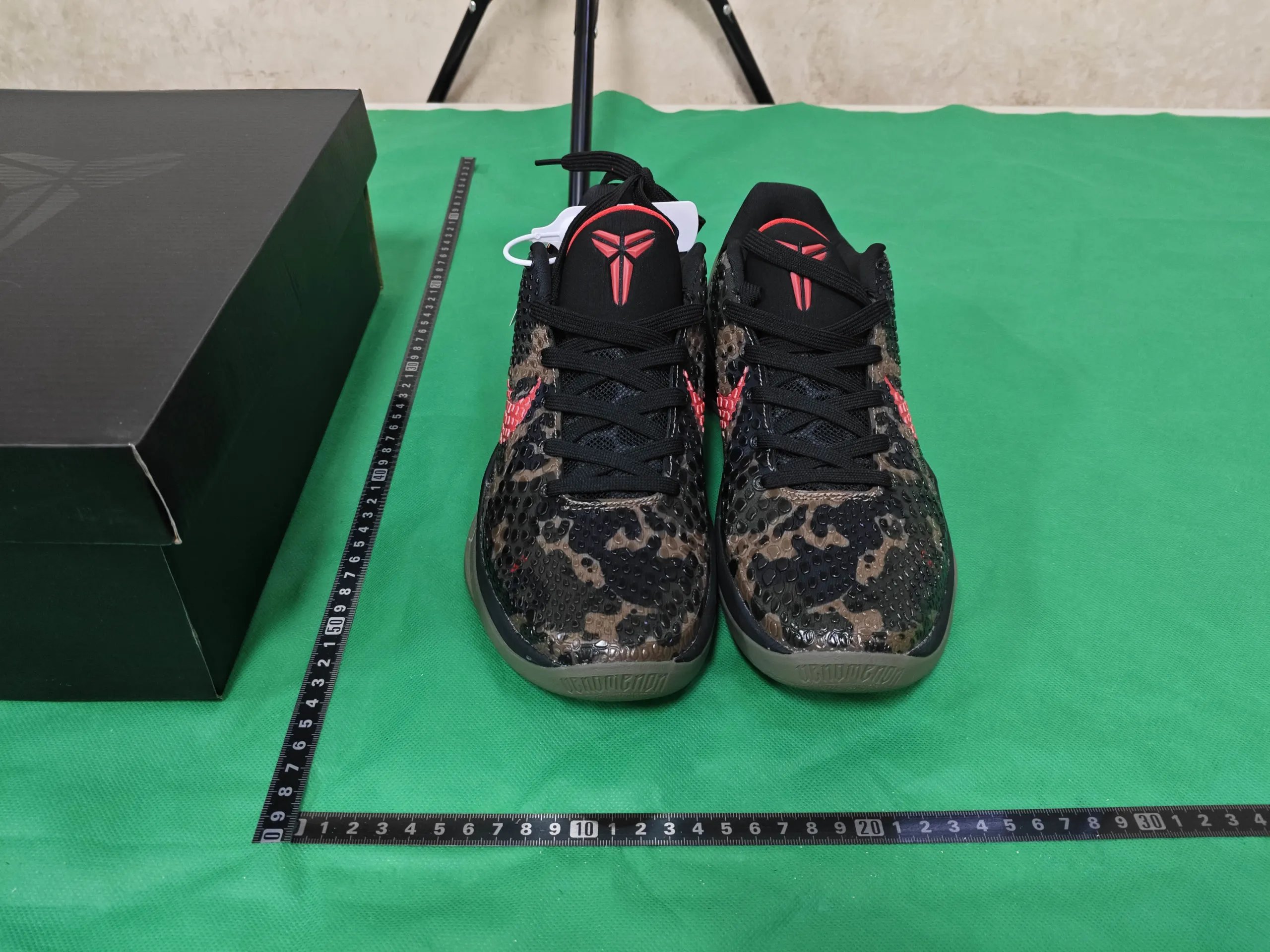Nike Kobe 6 Protro “Grinch” qc 7
