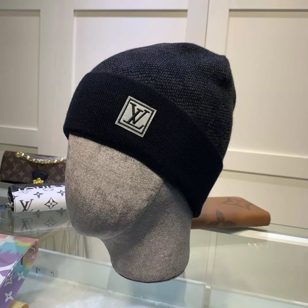 Louis Vuitton stylish brimless hat qc 9