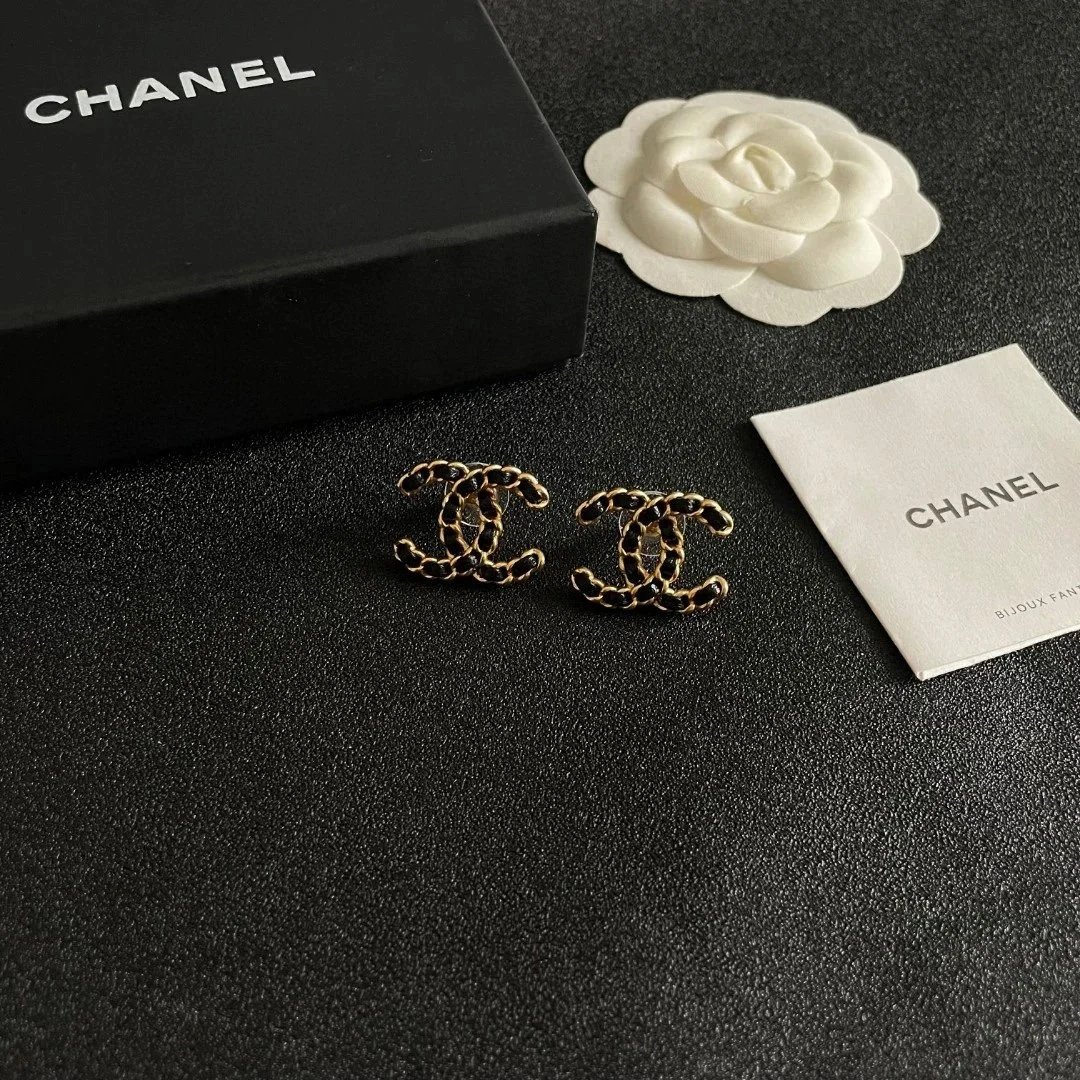 Chanel CC Logo Chain Earrings qc 5