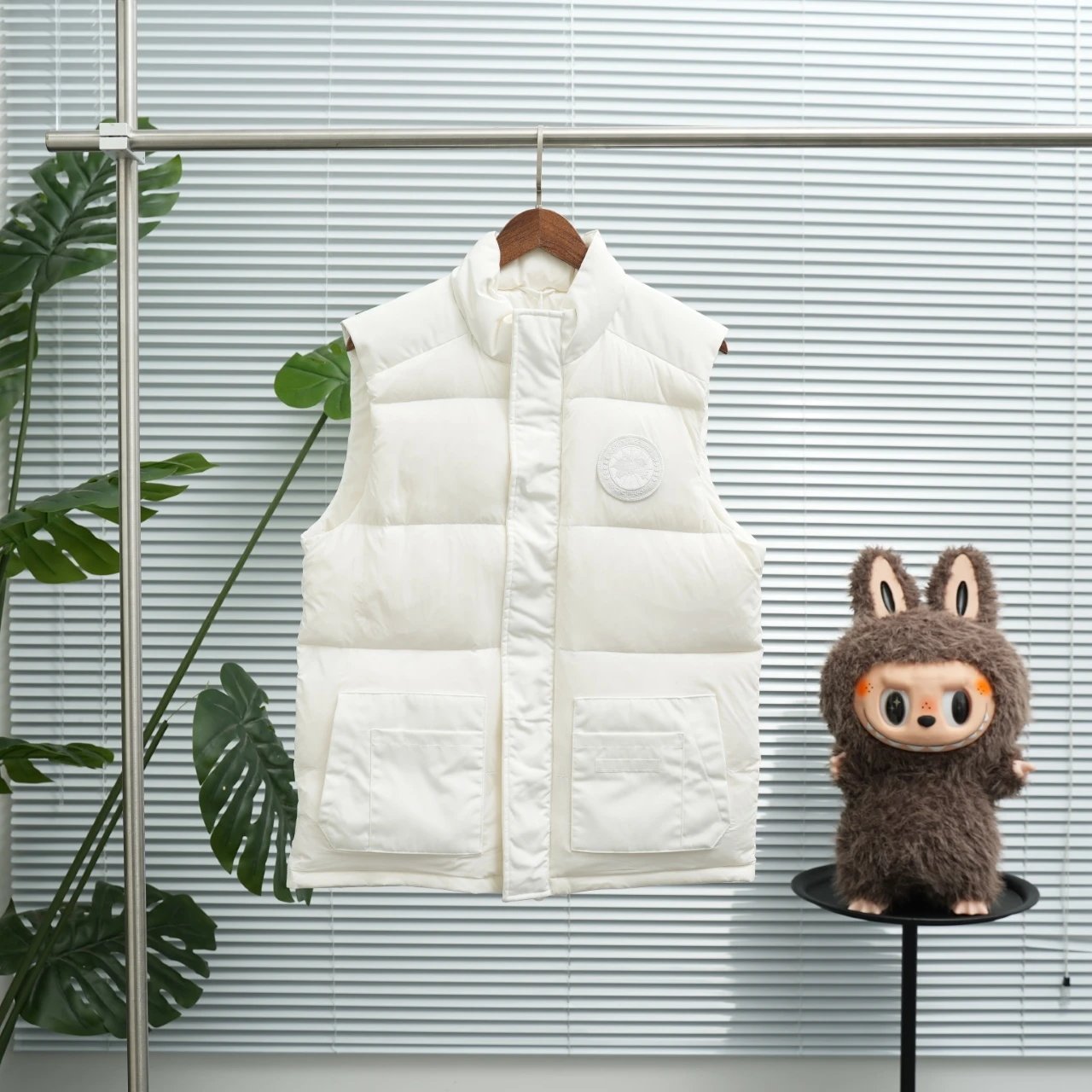 Moose Knuckles Montreal Vest qc 6