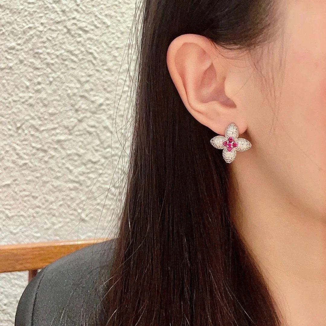 Phoebloom Jewelry Classic Four-Leaf Clover Zirconia Earrings qc 2