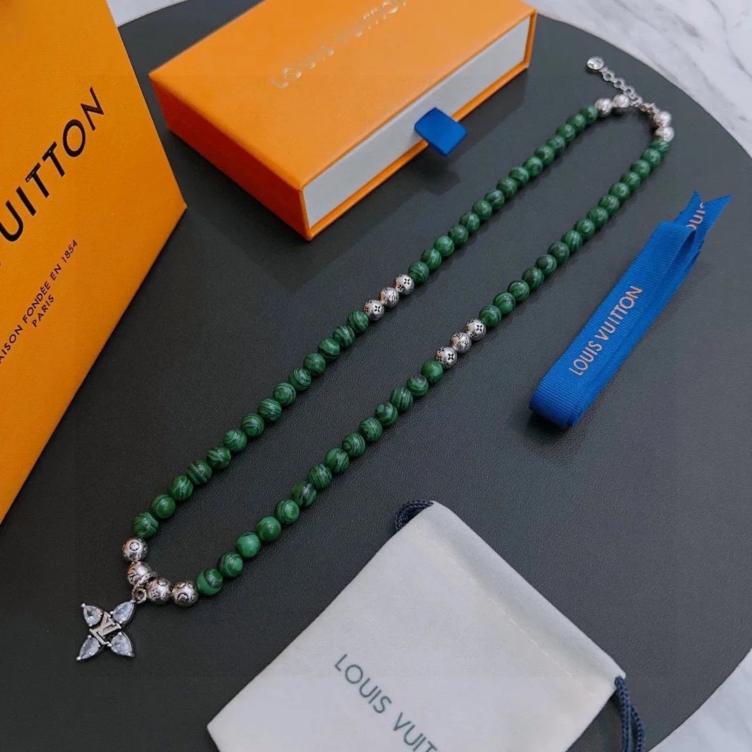 Louis Vuitton beaded necklace qc 7