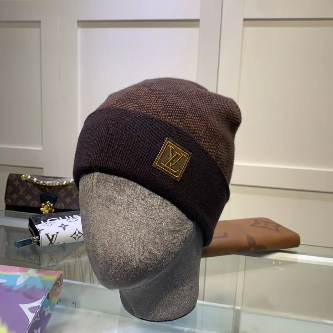 Louis Vuitton stylish brimless hat qc 8
