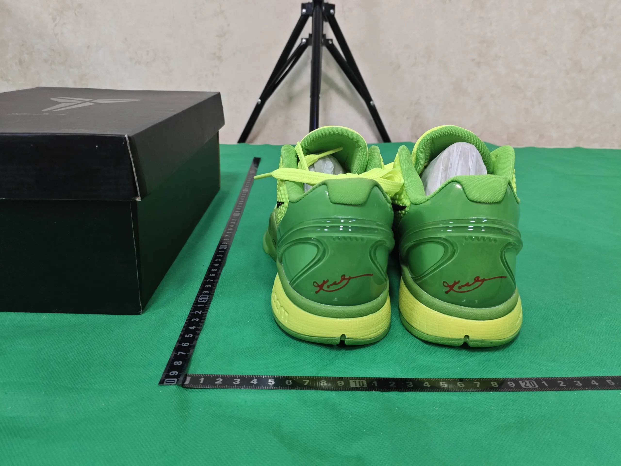 Nike Kobe 6 Protro “Grinch” qc 1