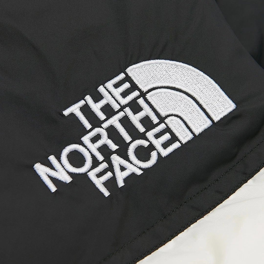 The North Face 1996 Retro Nuptse Vest qc 9