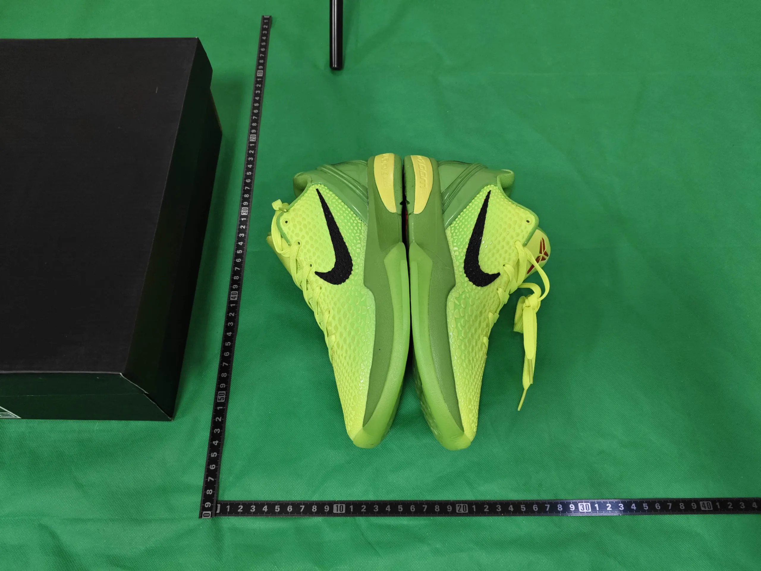 Nike Kobe 6 Protro “Grinch” qc 2