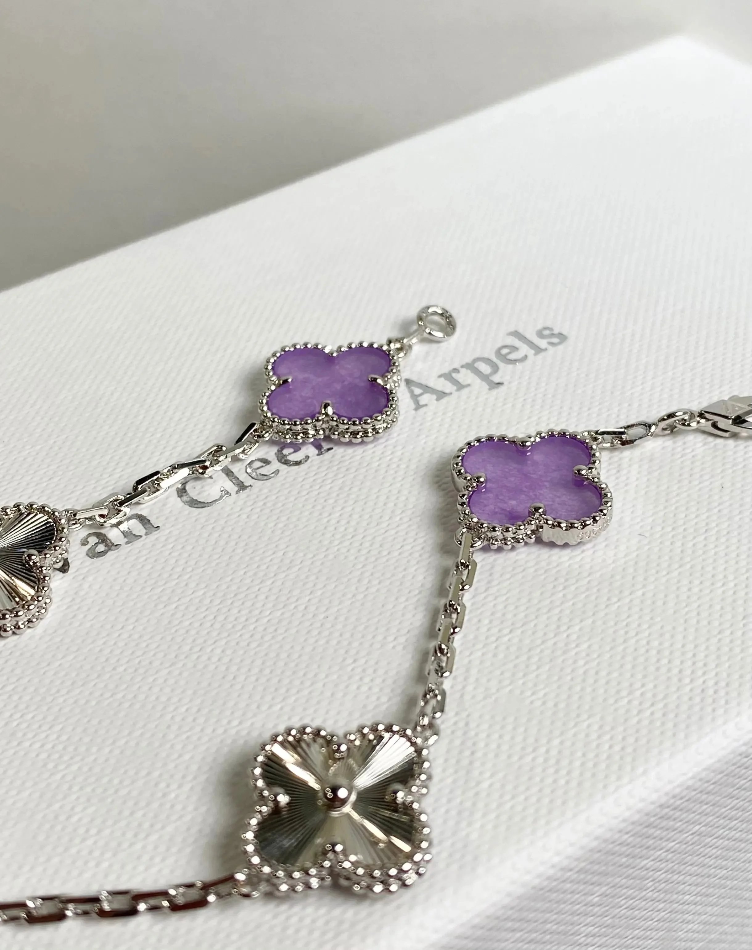 Van Cleef & Arpels Vintage Alhambra Bracelet qc 2