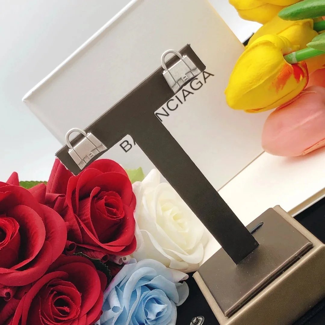 Balenciaga Hourglass Earrings qc 6