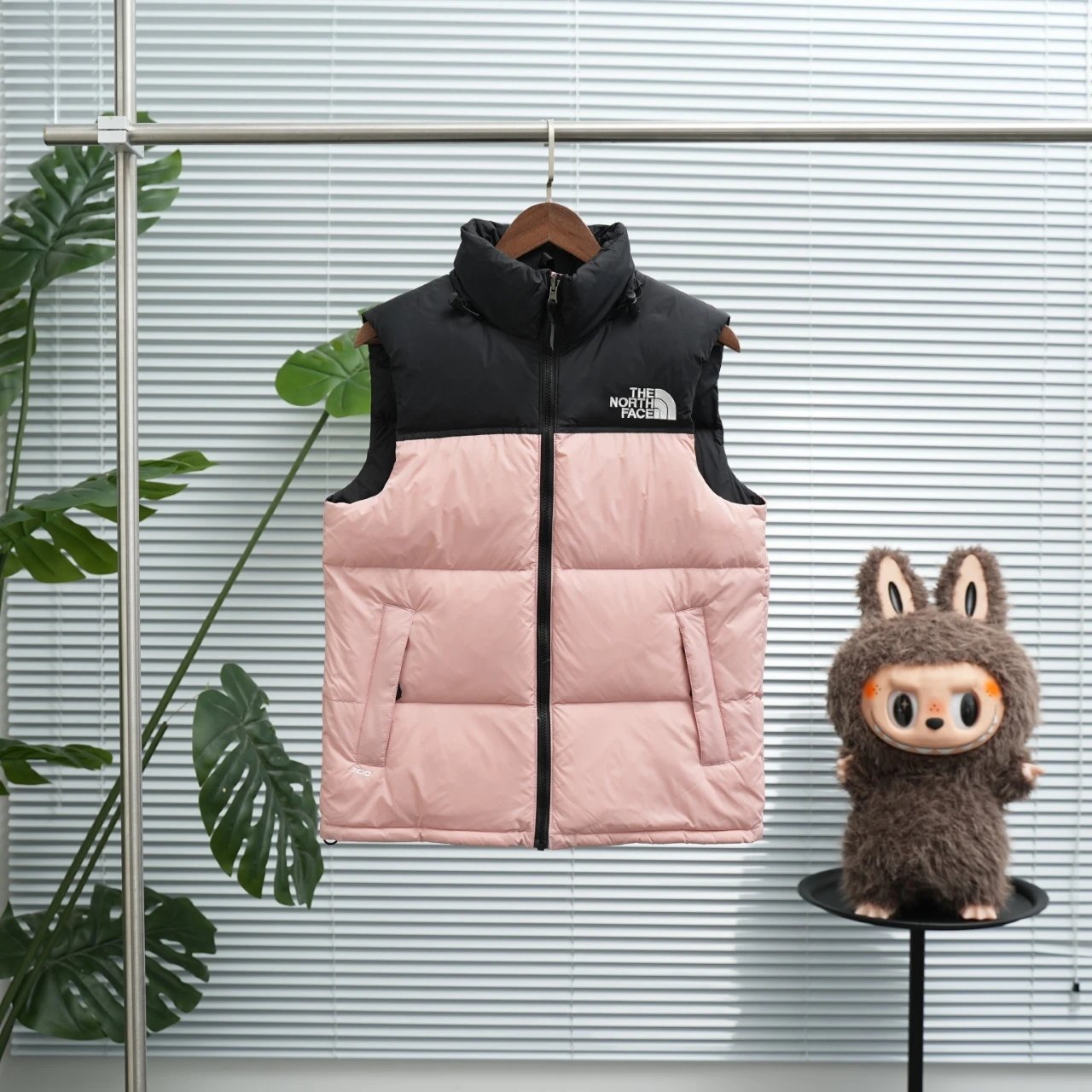The North Face down vest qc 2