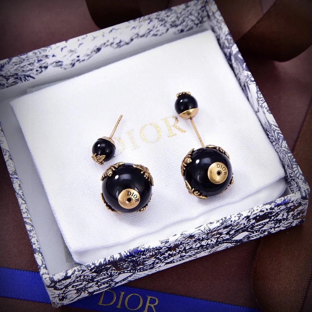 Dior Tribales Earrings qc 3