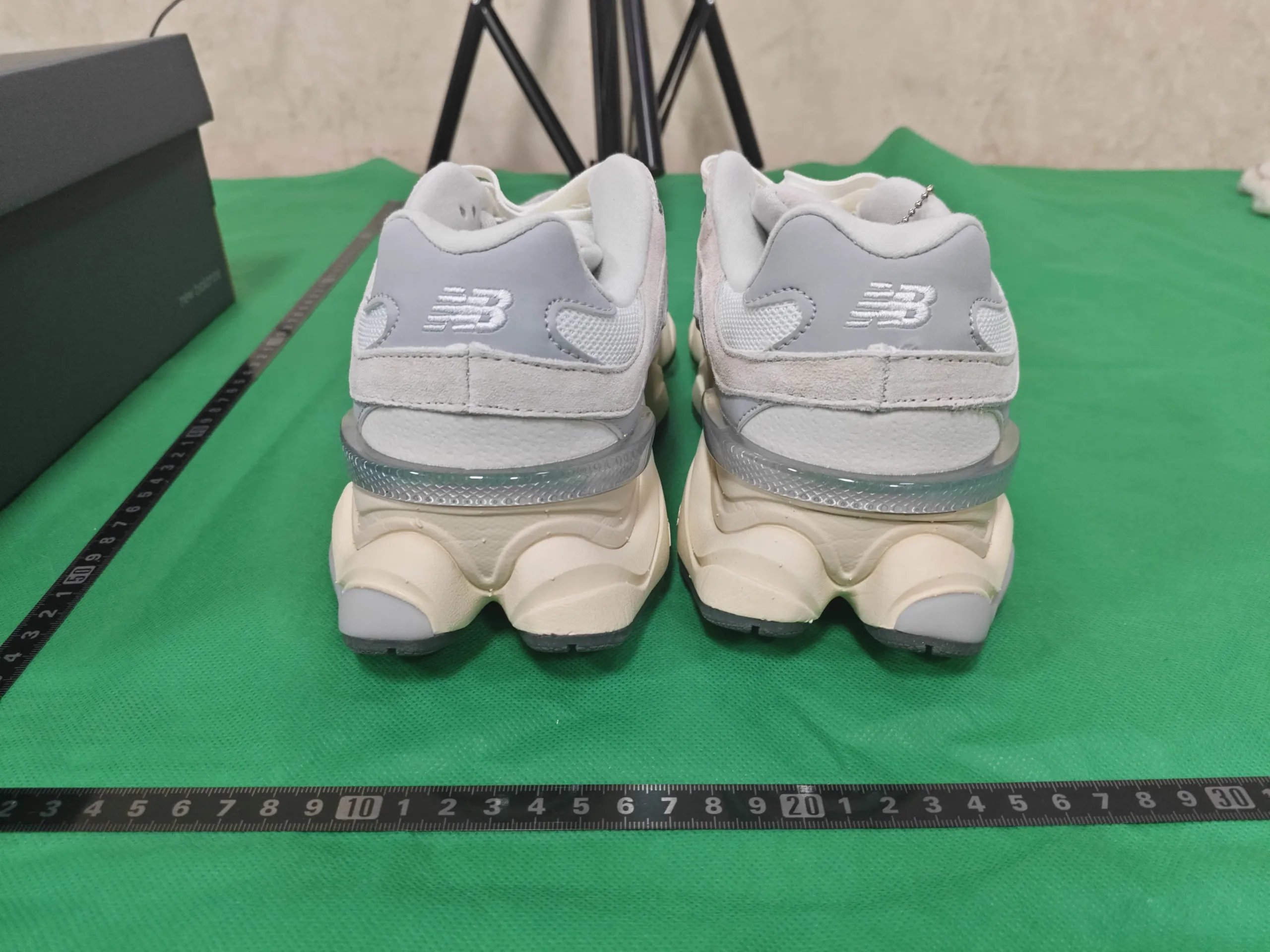 New Balance 9060 sneakers