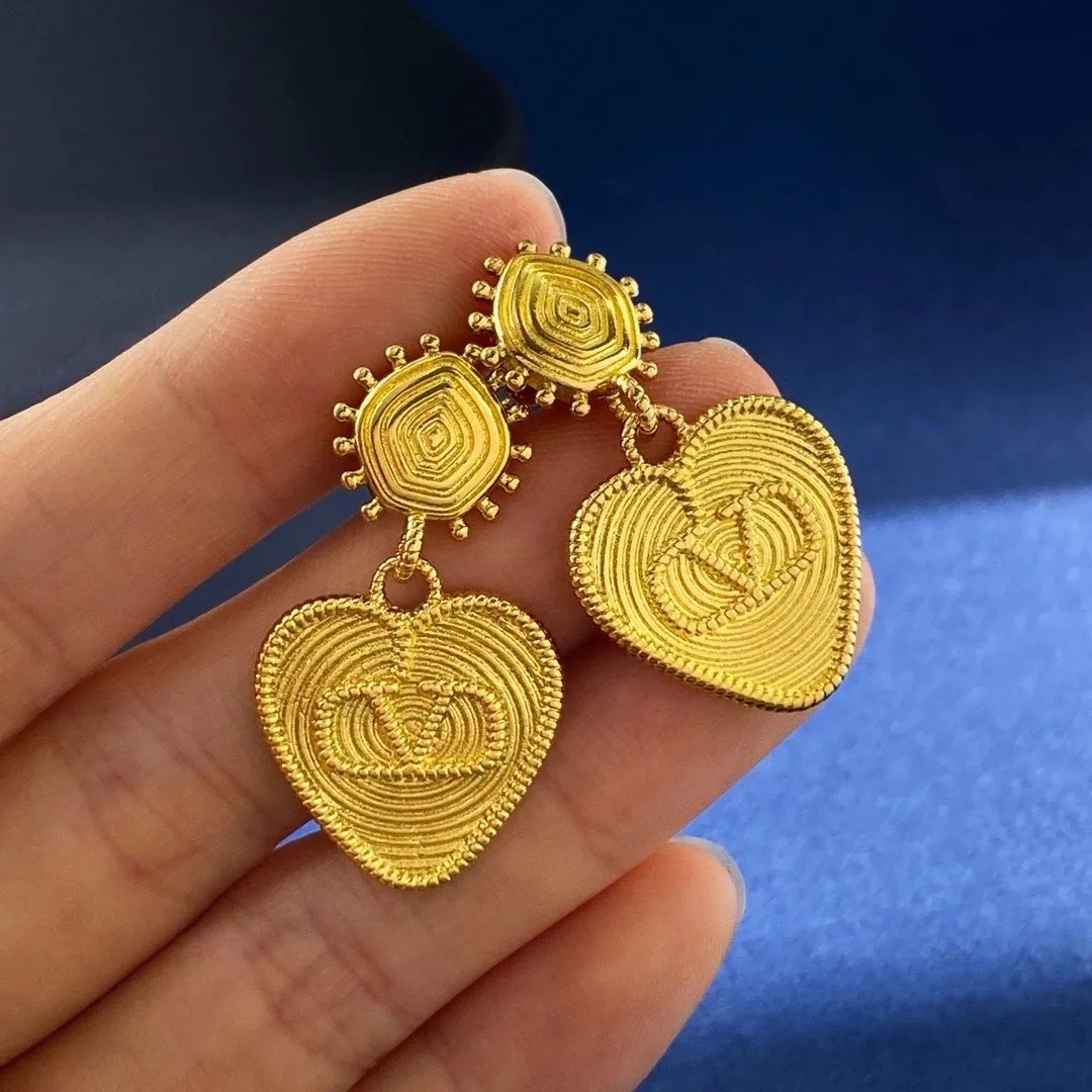 Valentino Garavani Fil Perdu Heart Earrings qc 5