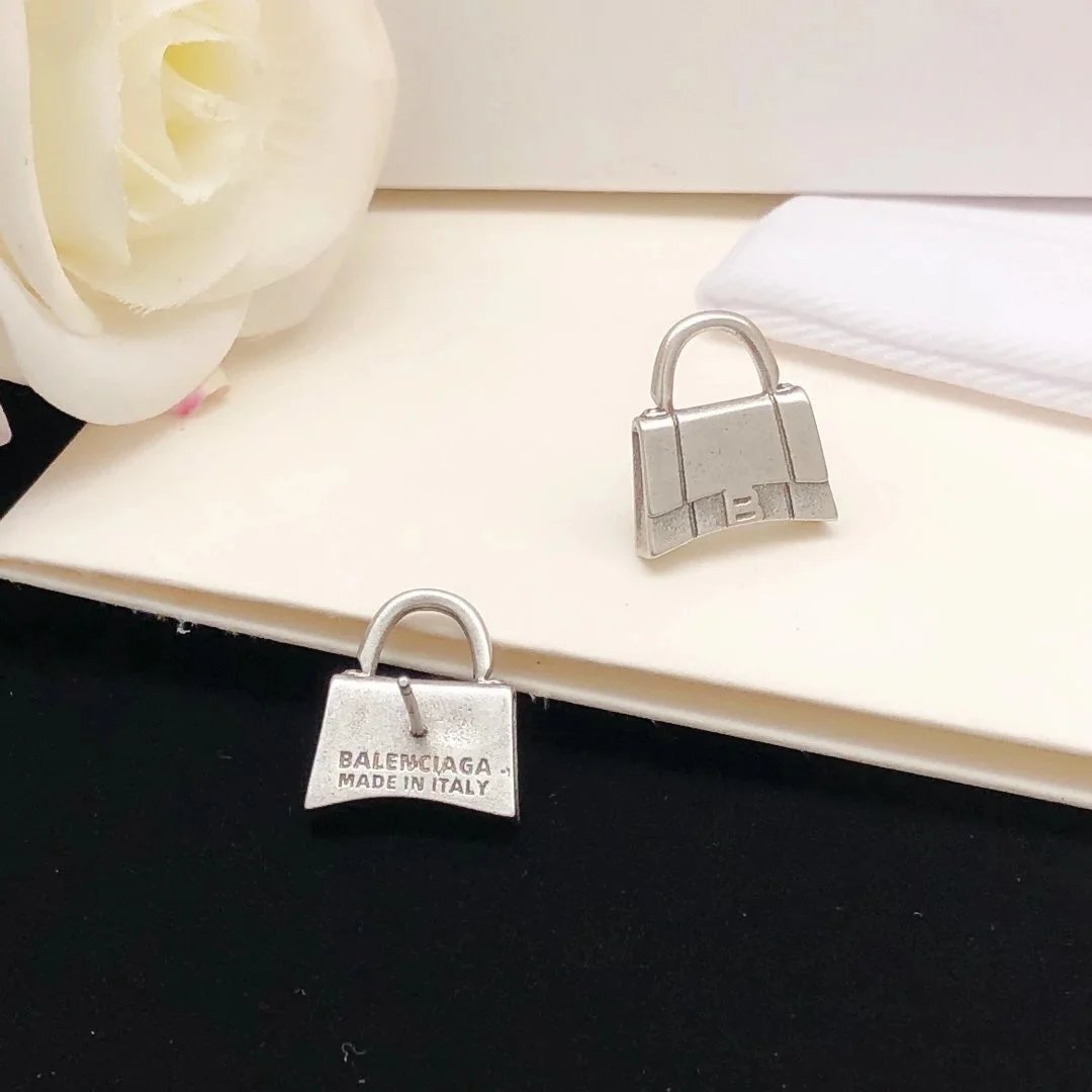 Balenciaga Hourglass Earrings qc 1