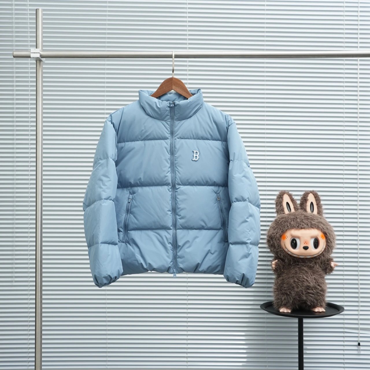White Puffer Jacket qc 5