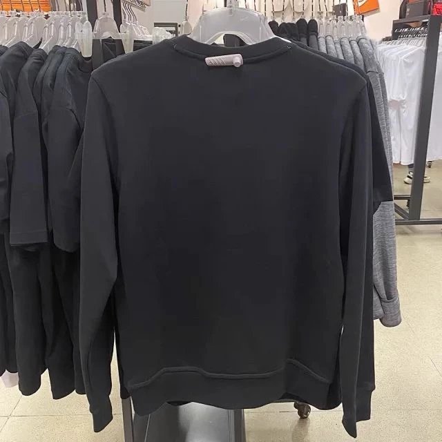 Embroidered Graphic Sweatshirt qc 3