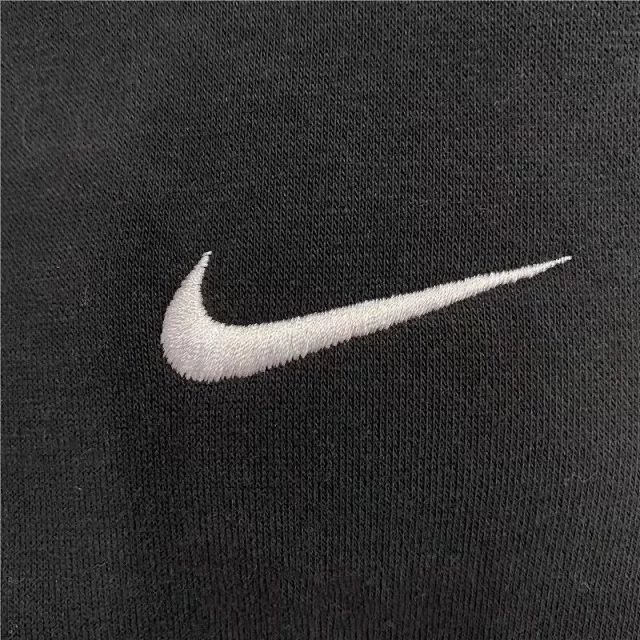 Embroidered Graphic Sweatshirt qc 4