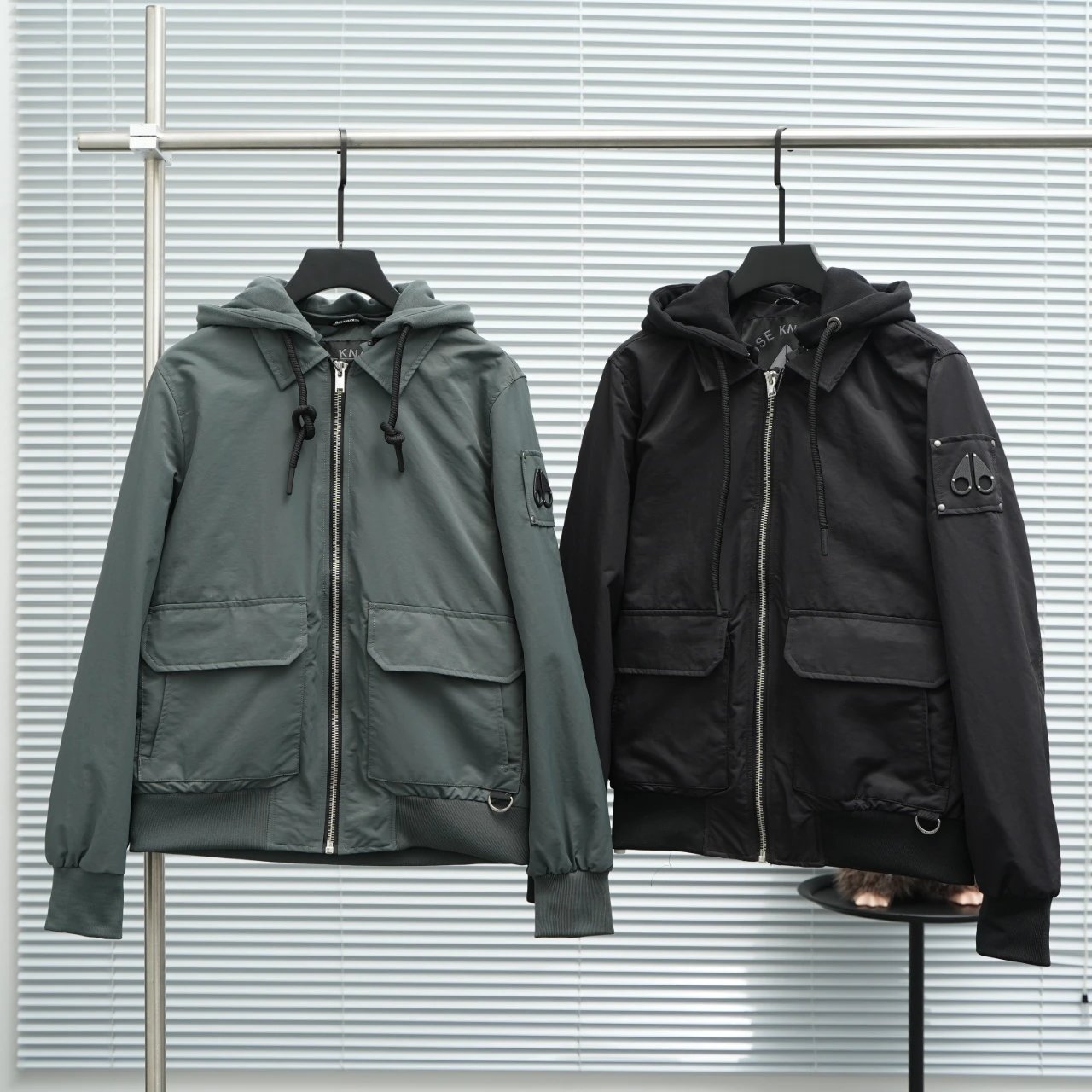 Moose Knuckles Puffer Jacket qc 1