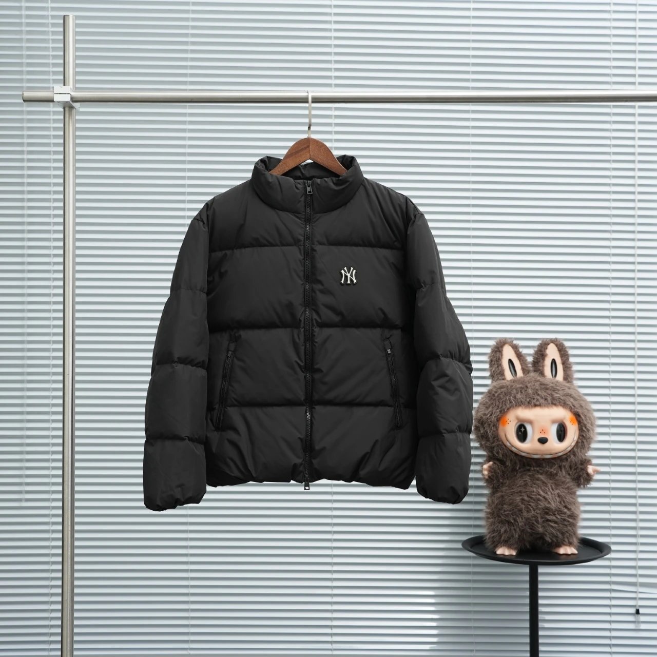 White Puffer Jacket qc 4