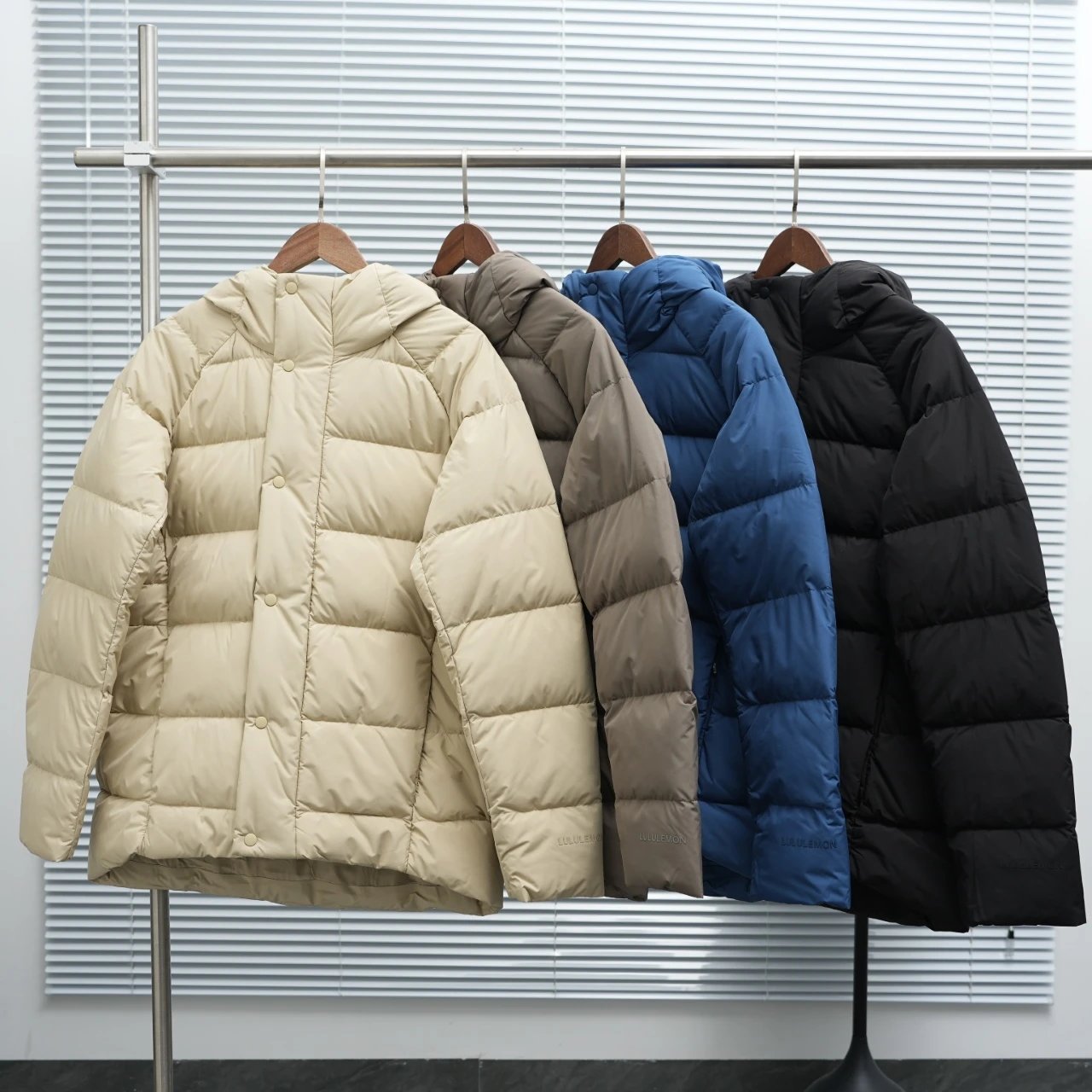 Lululemon Puffer Jacket qc 1