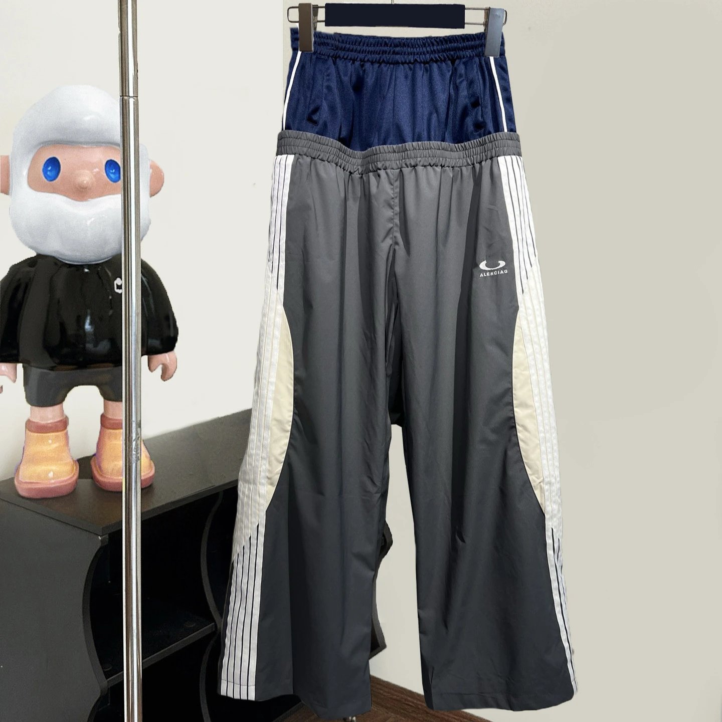 Balenciaga Pants qc 3