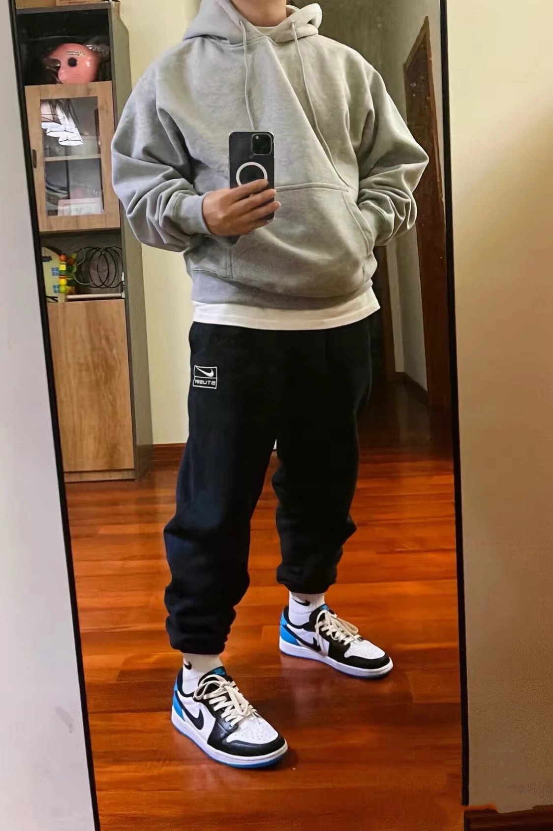 Silver Baggy Pants qc 4
